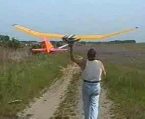 RC model pro leteckou archeologii